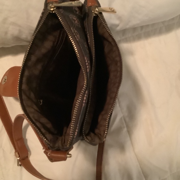 MKF crossbody bag - Picture 4 of 4